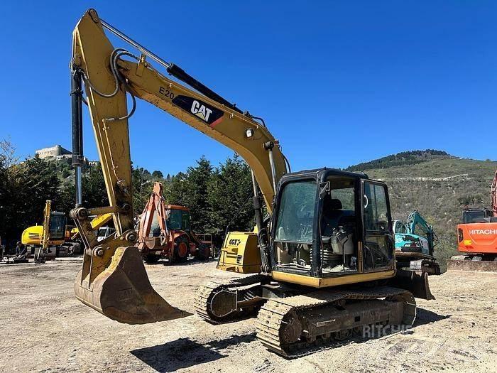CAT 311C Escavadoras especiais