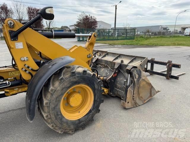 CAT 908 M Carregadeiras de rodas