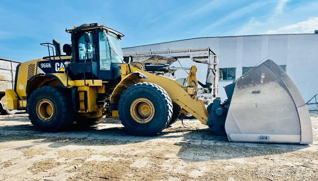 CAT 966K Carregadeiras de rodas