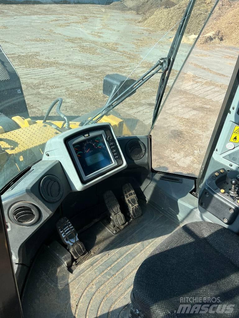 CAT 966K Carregadeiras de rodas