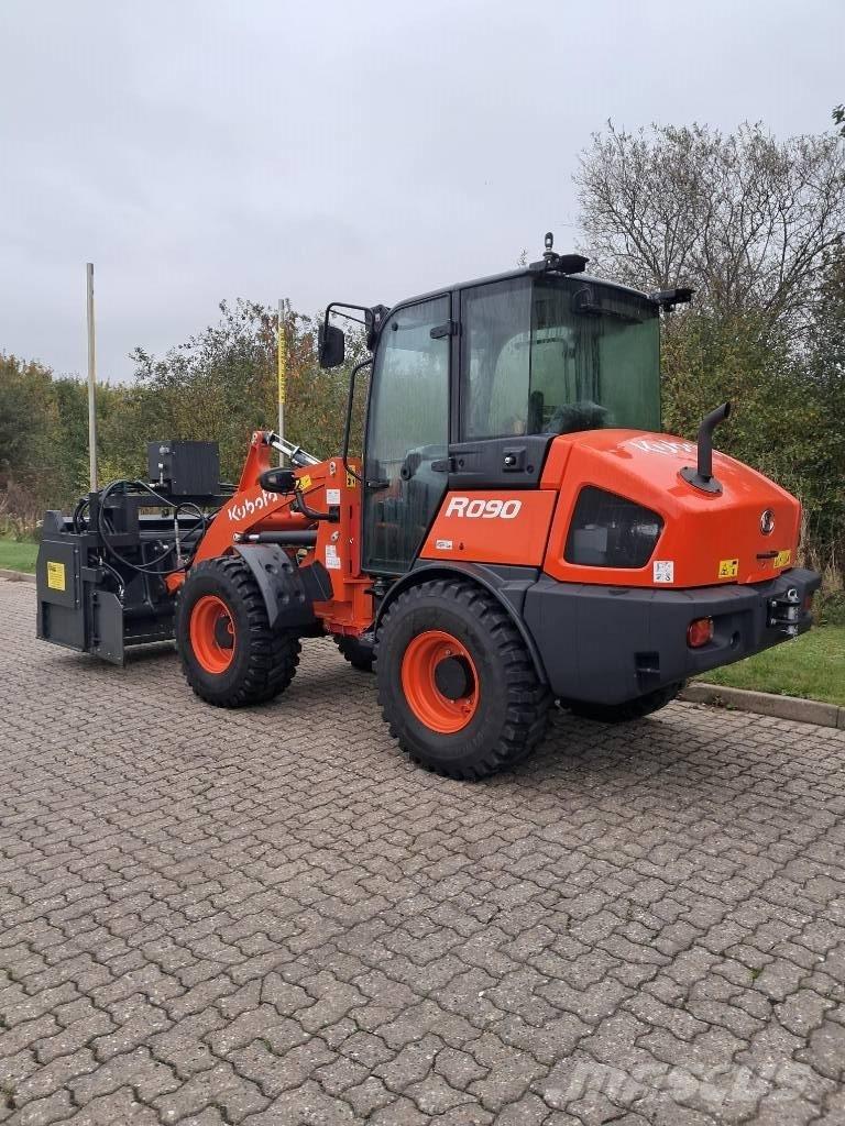 Kubota R 090 Carregadeiras de rodas