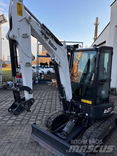 Bobcat E 27 Miniescavadeiras