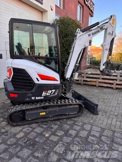 Bobcat E 27 Miniescavadeiras
