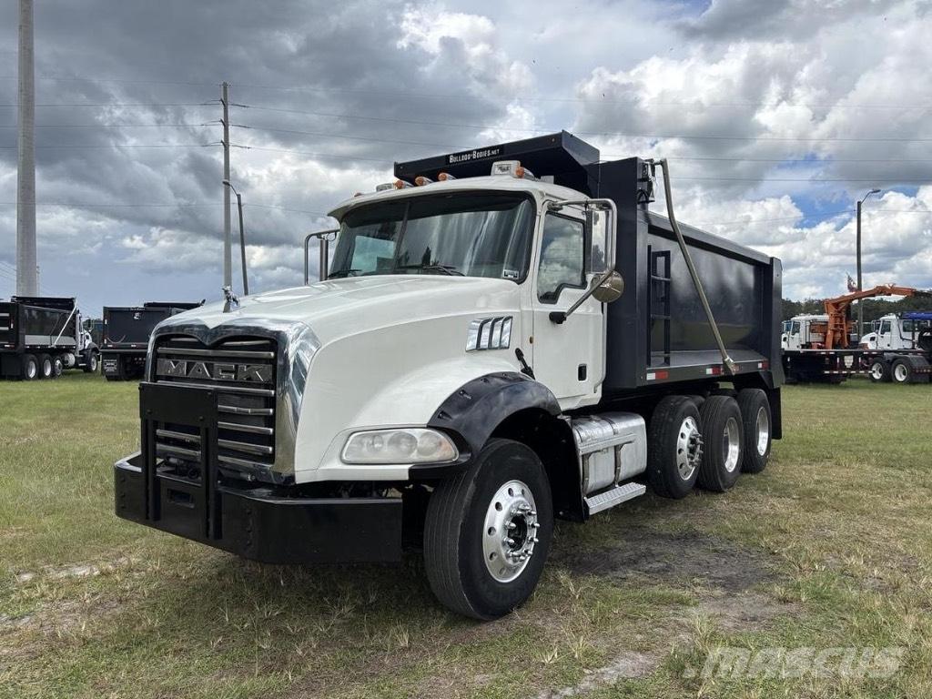 Mack GRANITE GU813 Camiões basculantes