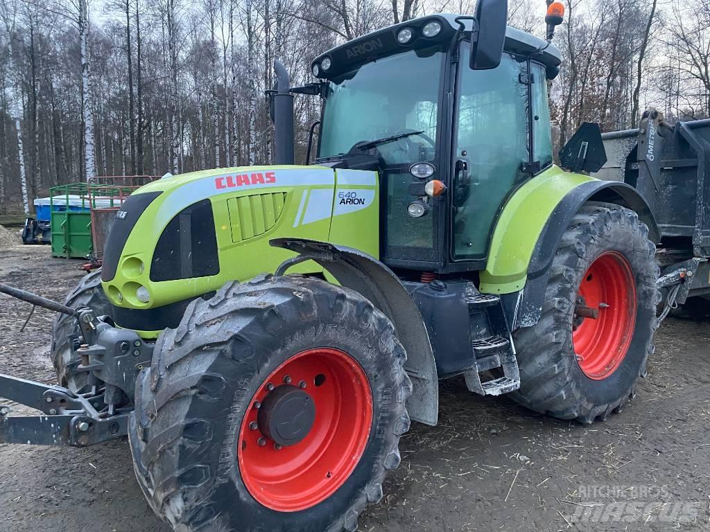 CLAAS Arion 640 Tratores Agrícolas usados