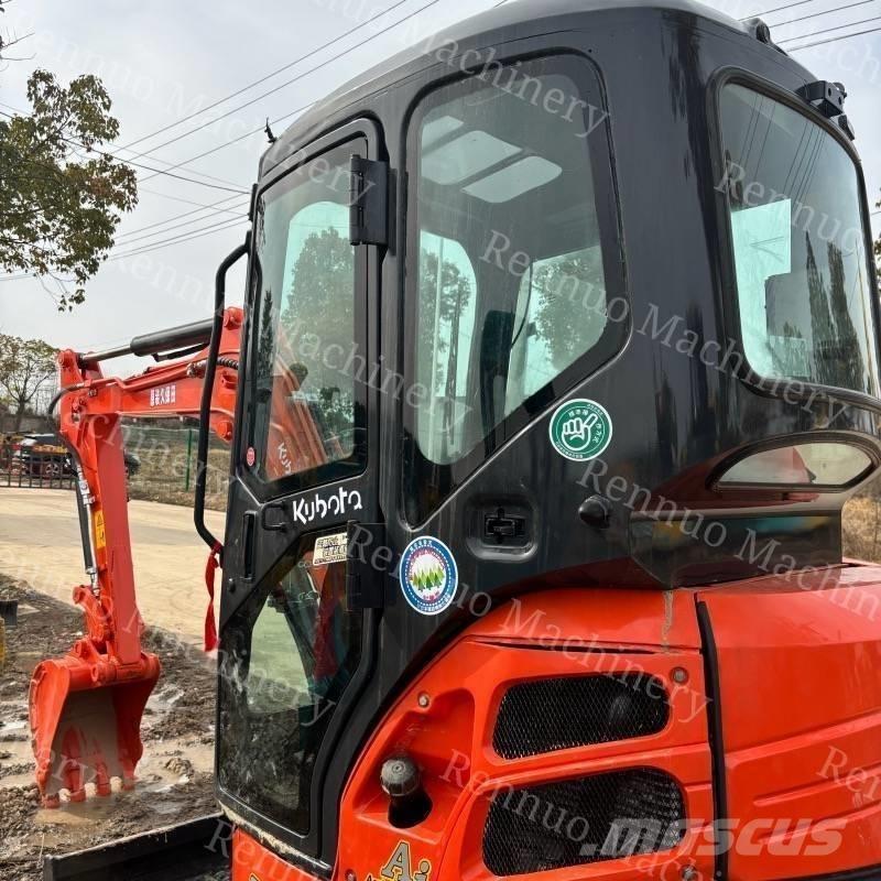 Kubota U 30 Miniescavadeiras