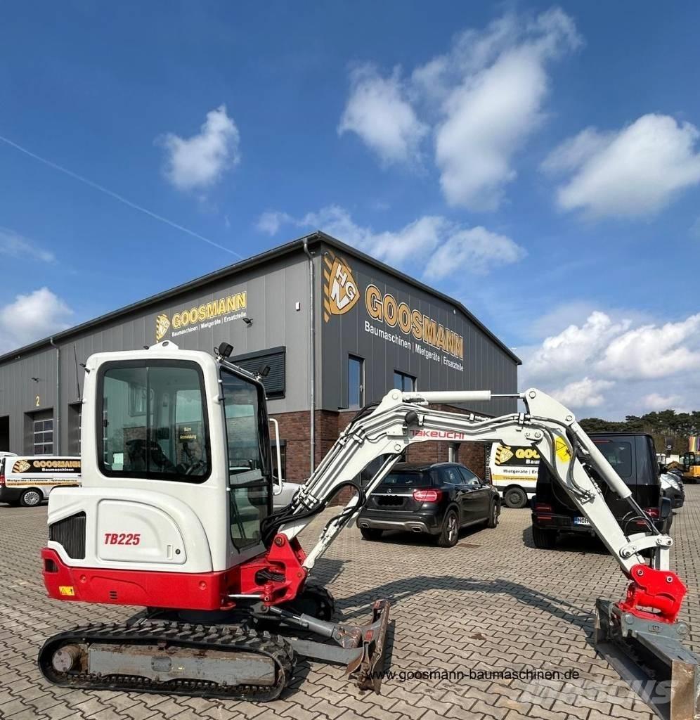 Takeuchi TB 225 Miniescavadeiras