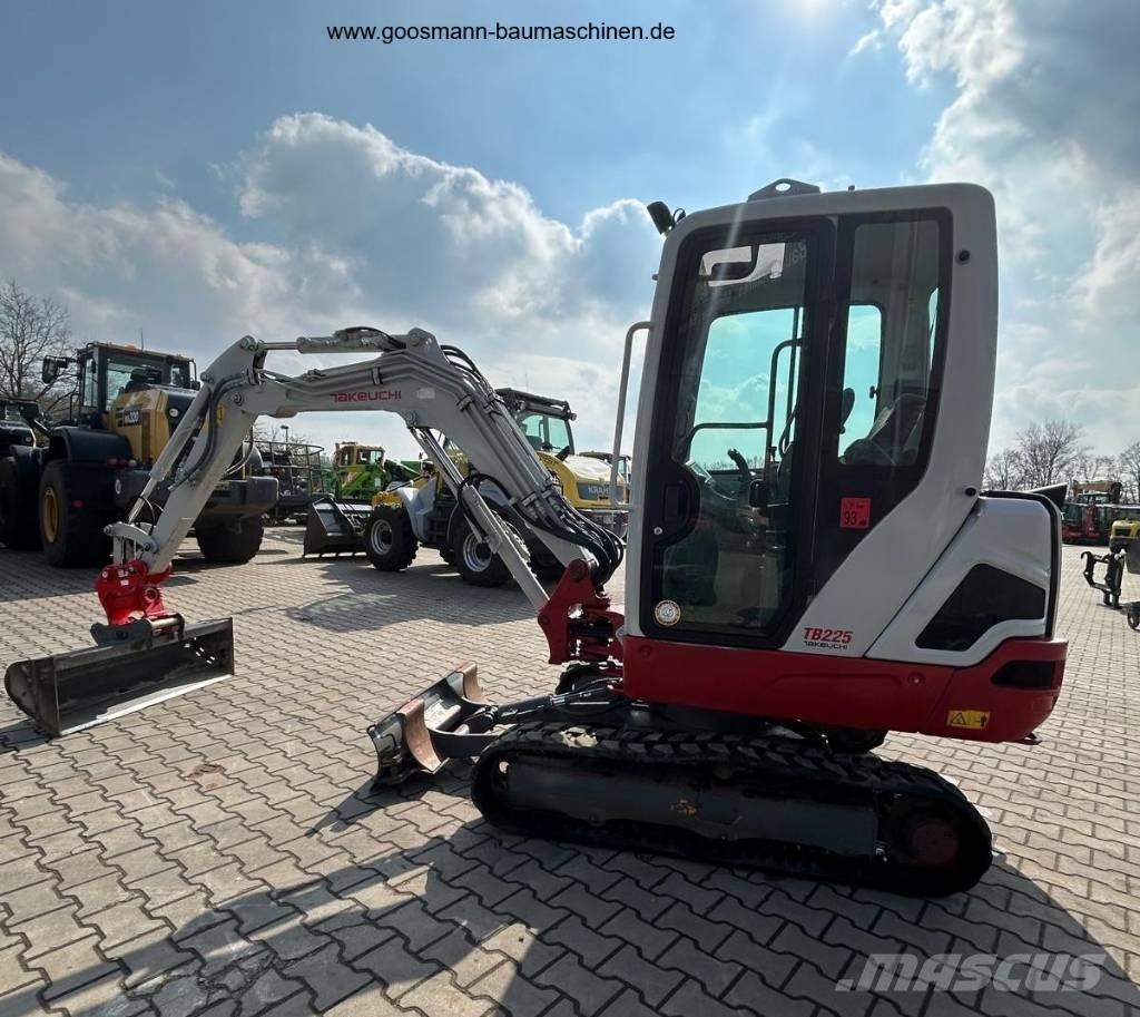Takeuchi TB 225 Miniescavadeiras