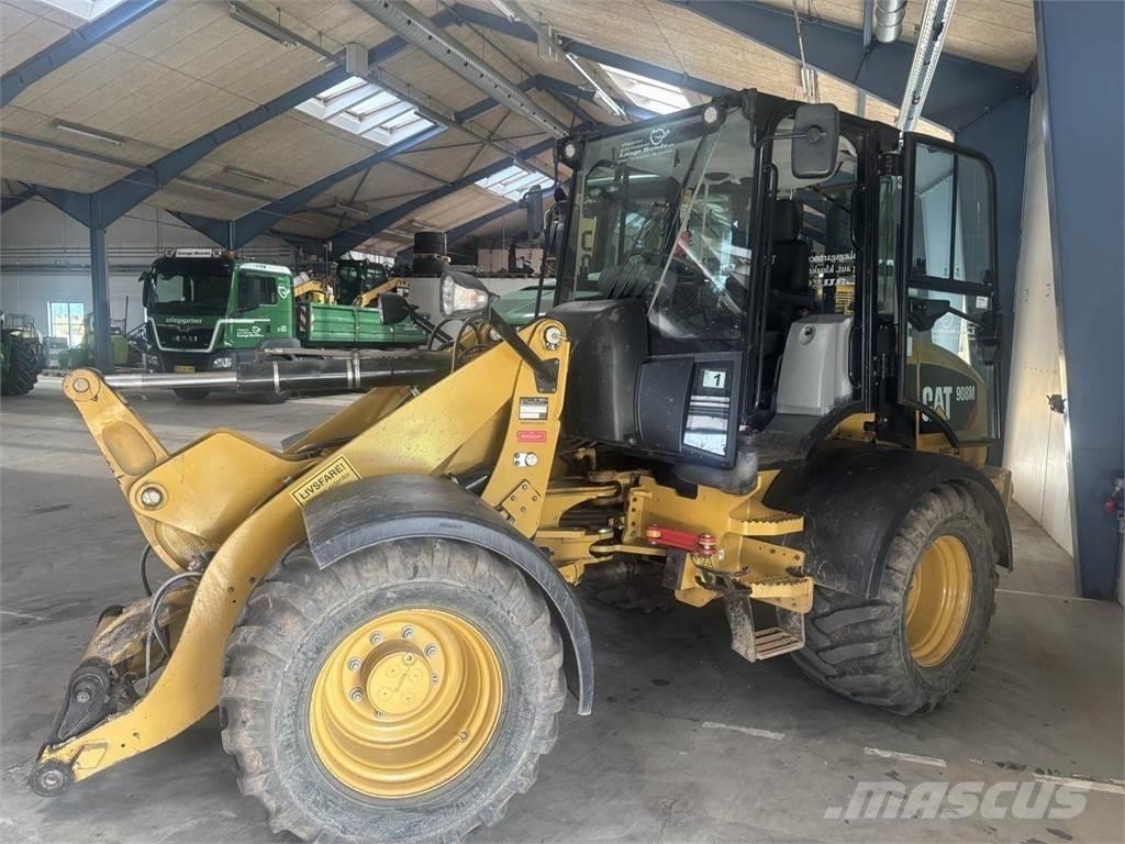 CAT 908M Carregadora multifunções