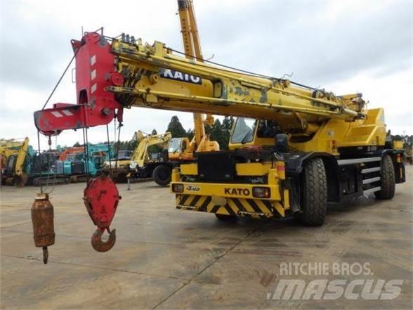 Kato KR65H Gruas Fora-de-estrada
