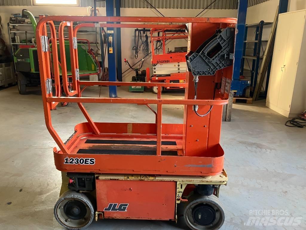 JLG 1230 ES Plataformas de Mastro Vertical