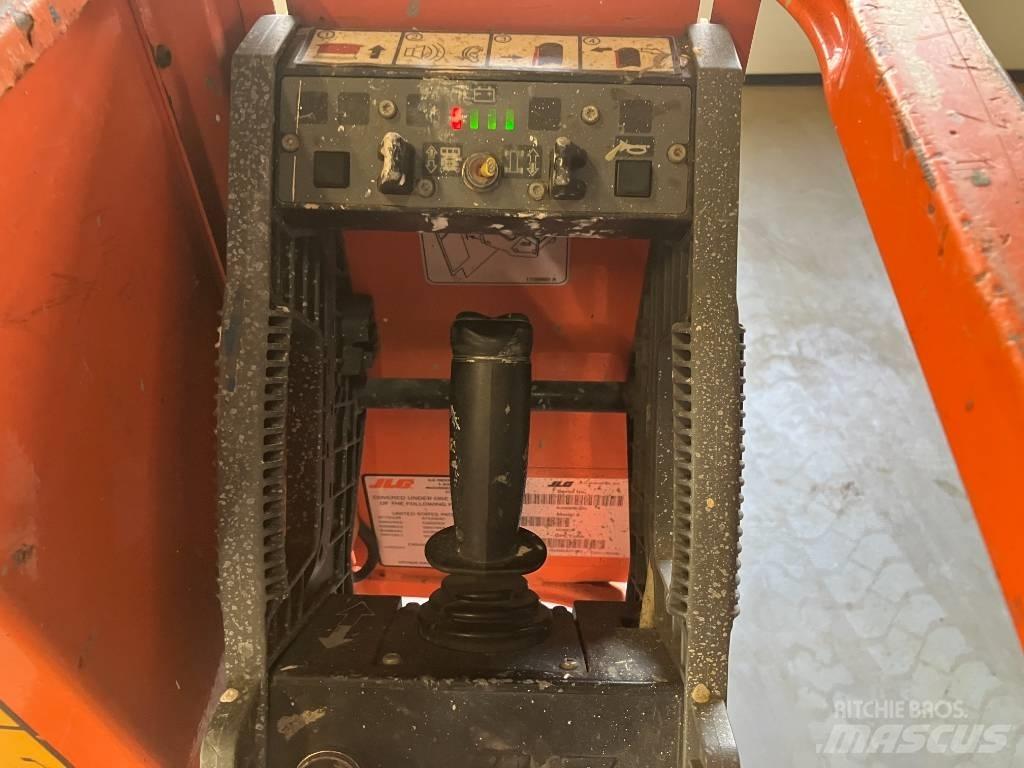 JLG 1230 ES Plataformas de Mastro Vertical