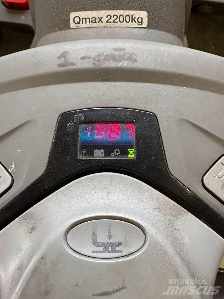 Cesab P322 Porta-paletes com plataforma