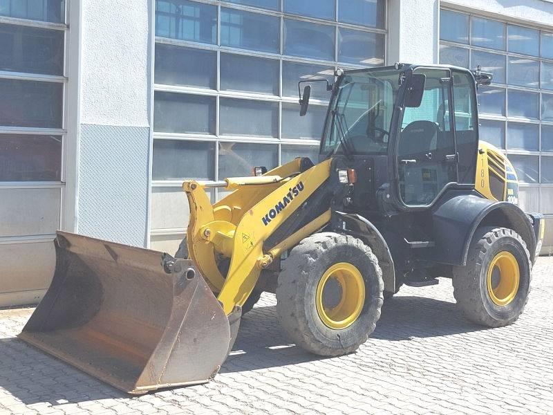 Komatsu WA 100 M-7 Minicarregadeiras