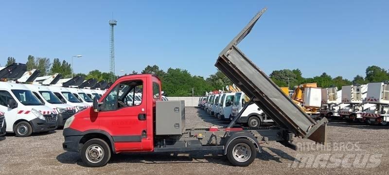 Iveco 35C13 - Tipper Camiões basculantes