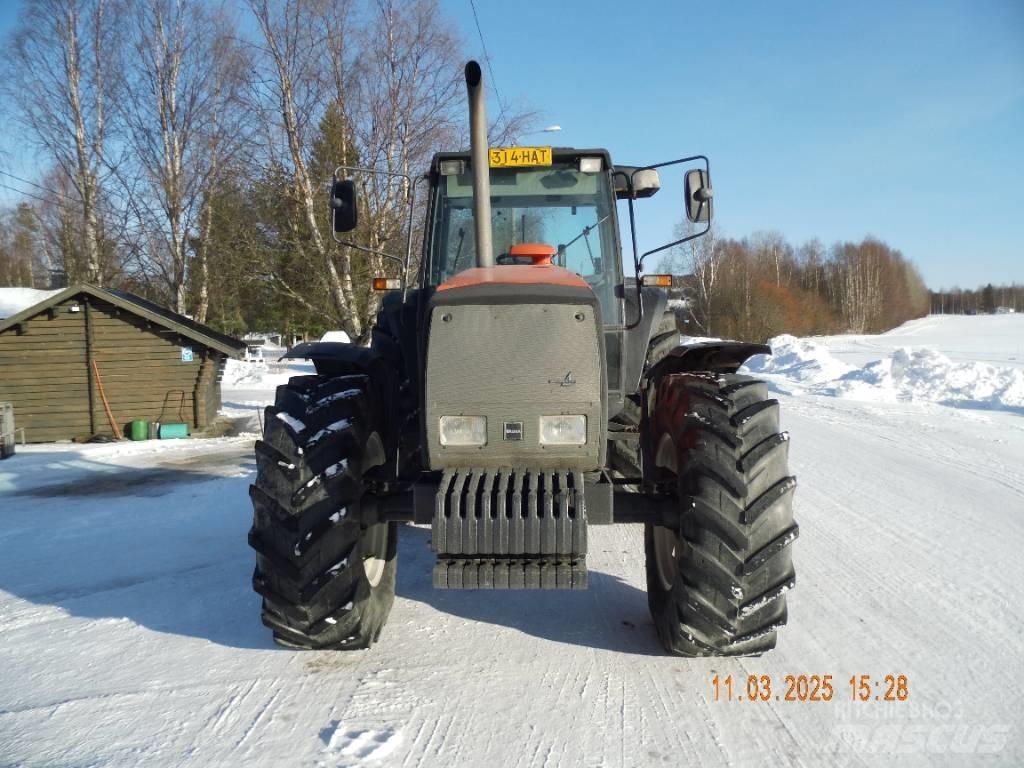 Valtra Valmet 8400 Tratores Agrícolas usados