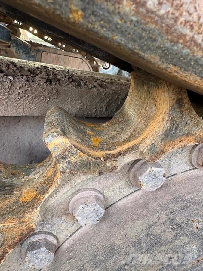 Hitachi ZX650LCH Escavadeiras de esteiras