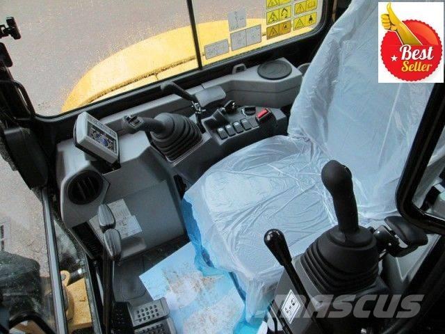 CAT 303.5 Miniescavadeiras