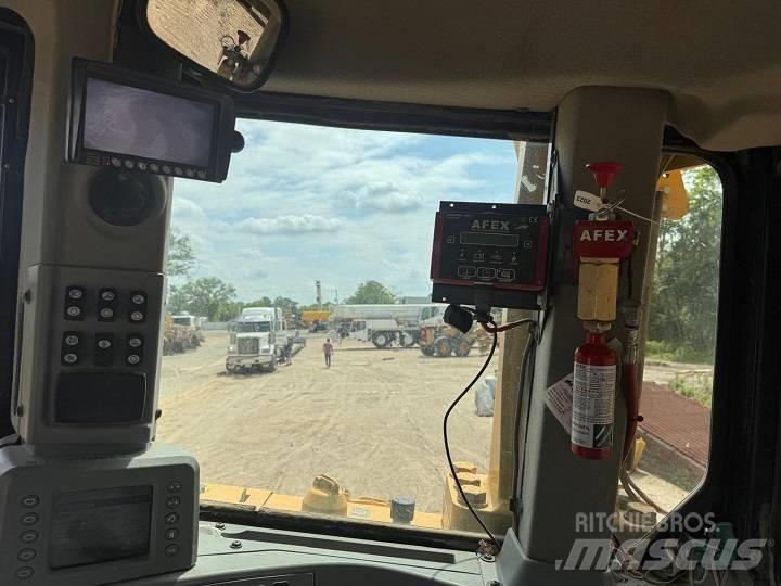 CAT D 8 T WDA Dozers - Tratores rastos