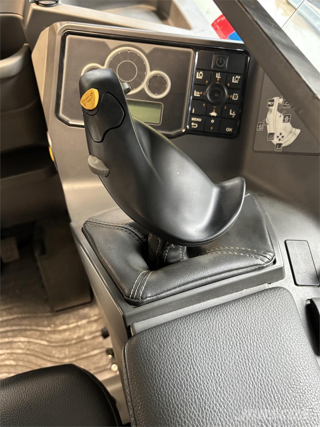 Atlet UHD200 Empilhadores Elevadores