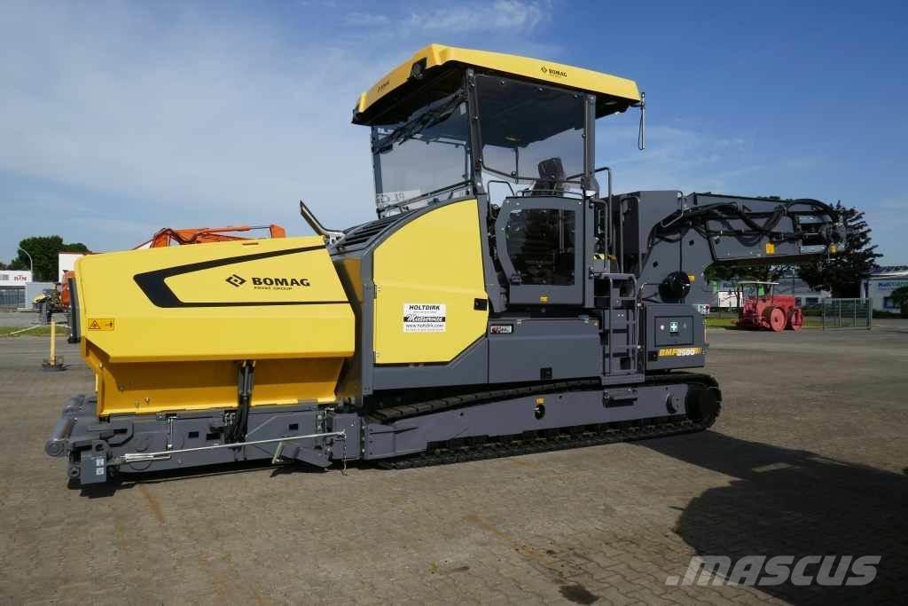 Bomag BMF 2500 M Alimentadores