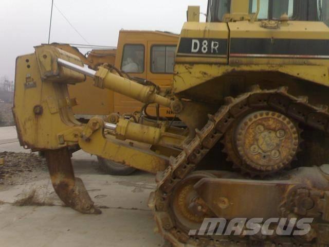 CAT D8R Dozers - Tratores rastos