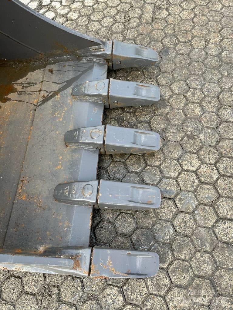 Volvo EC355 Bucket Baldes