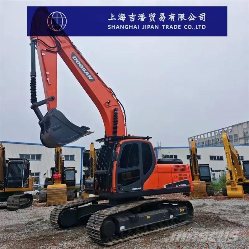Doosan DX 225 Escavadeiras de esteiras