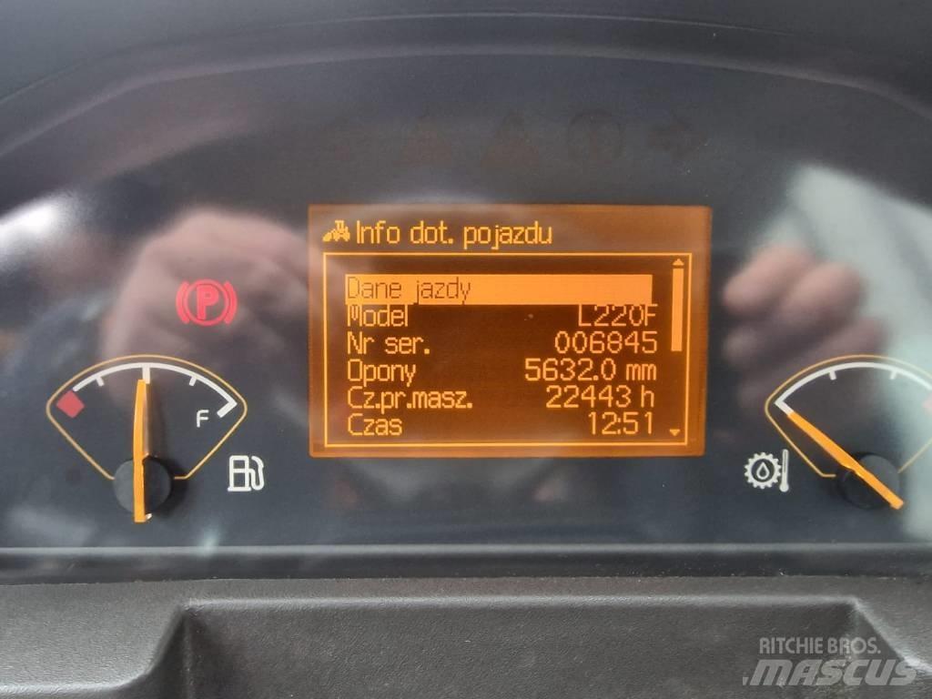 Volvo L 220 F Carregadeiras de rodas