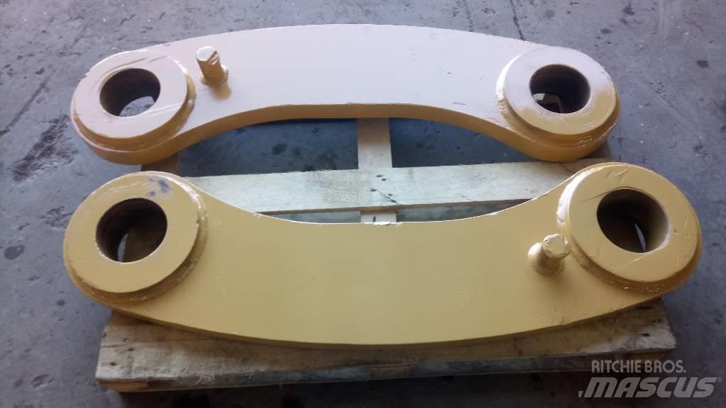 CAT 245 Lanças e braços dippers