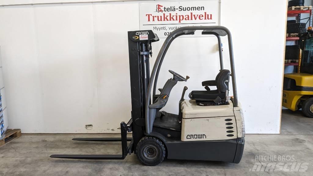 Crown SC3210-1.3 Empilhadores eléctricos