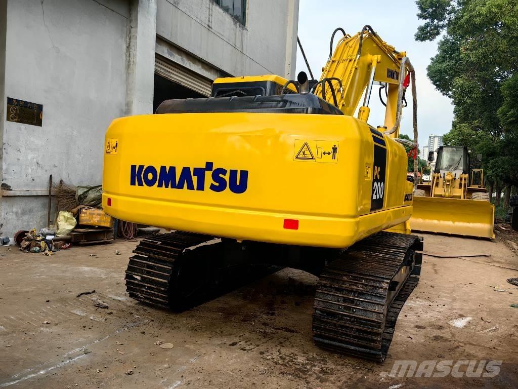 Komatsu PC 200-7 Escavadeiras de esteiras