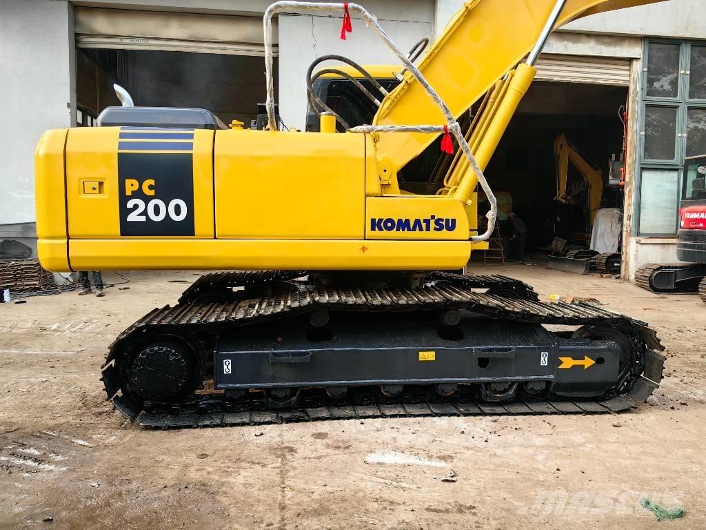 Komatsu PC 200-7 Escavadeiras de esteiras