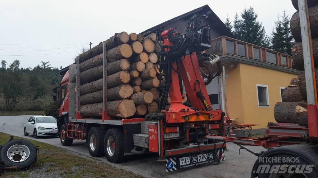 Iveco Trakker 450 Camiões grua