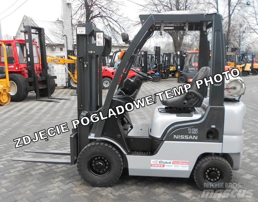 Nissan NP1F1A15D Empilhadores a gás