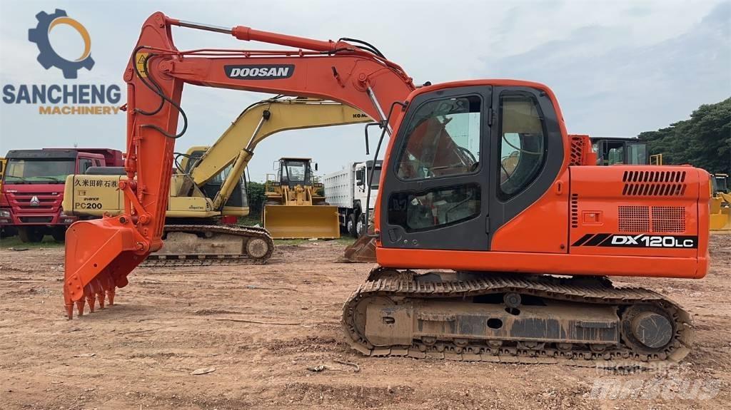 Doosan DX 120 Escavadoras Midi 7t - 12t