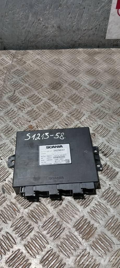 Scania R440  2429017 Electrónica