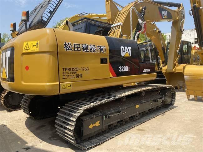 CAT 320 D2 Escavadeiras de esteiras