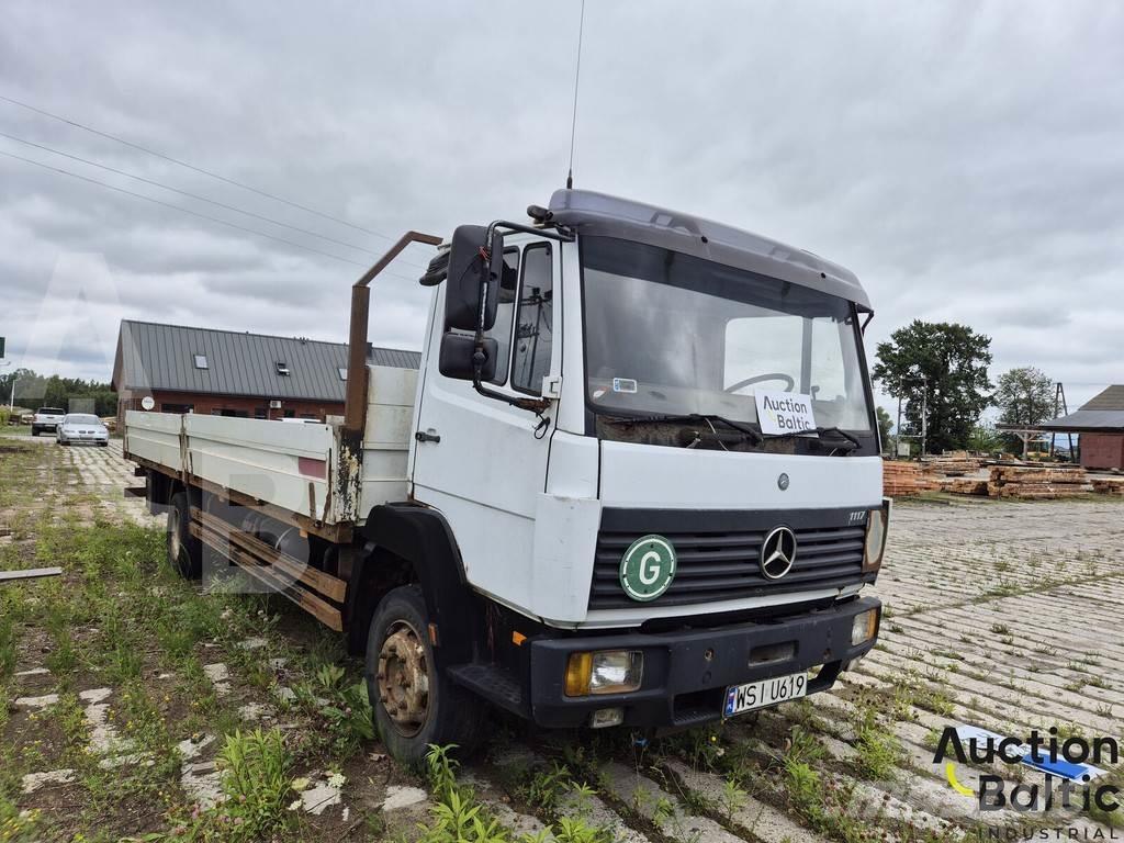 Mercedes-Benz 1117 Camiões estrado/caixa aberta