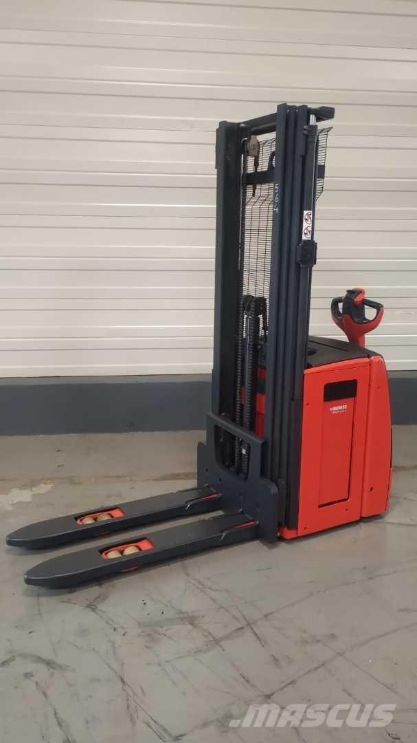 Linde L14 Self propelled stackers
