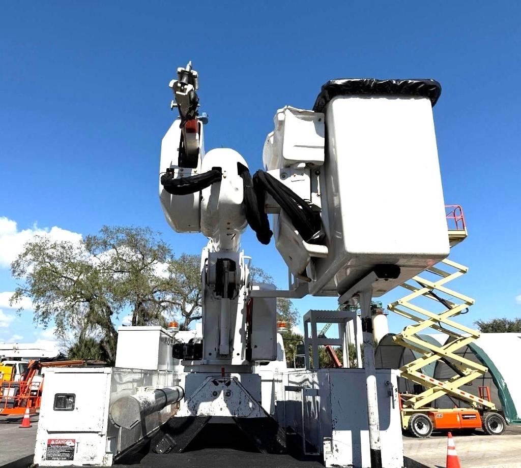 Altec AA 55 Plataformas aéreas montadas em camião