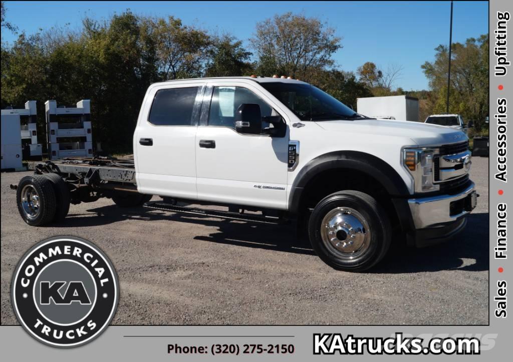 Ford F 550 XLT SD Camiões de chassis e cabine