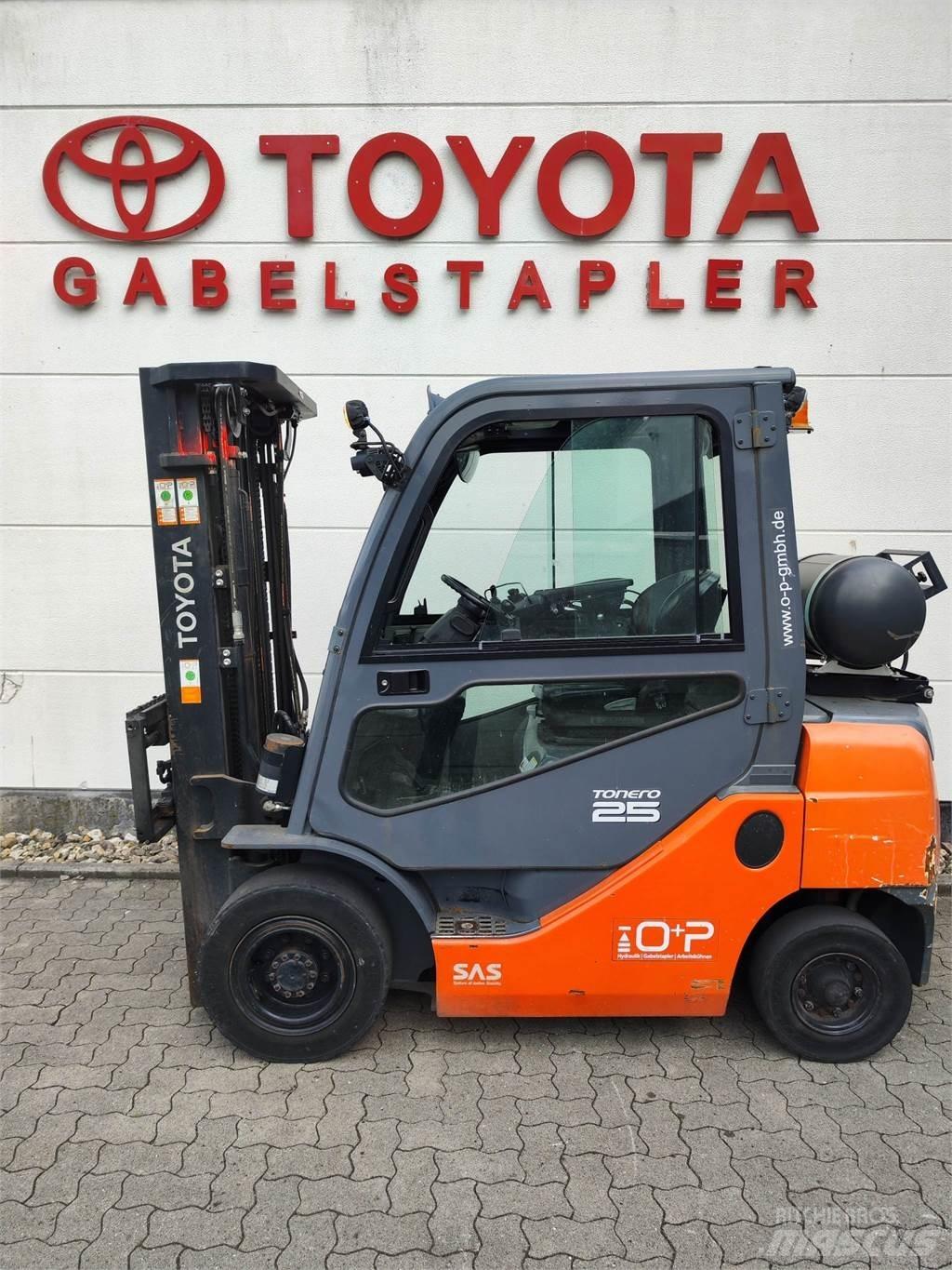 Toyota 02-8FGF25 Empilhadores a gás