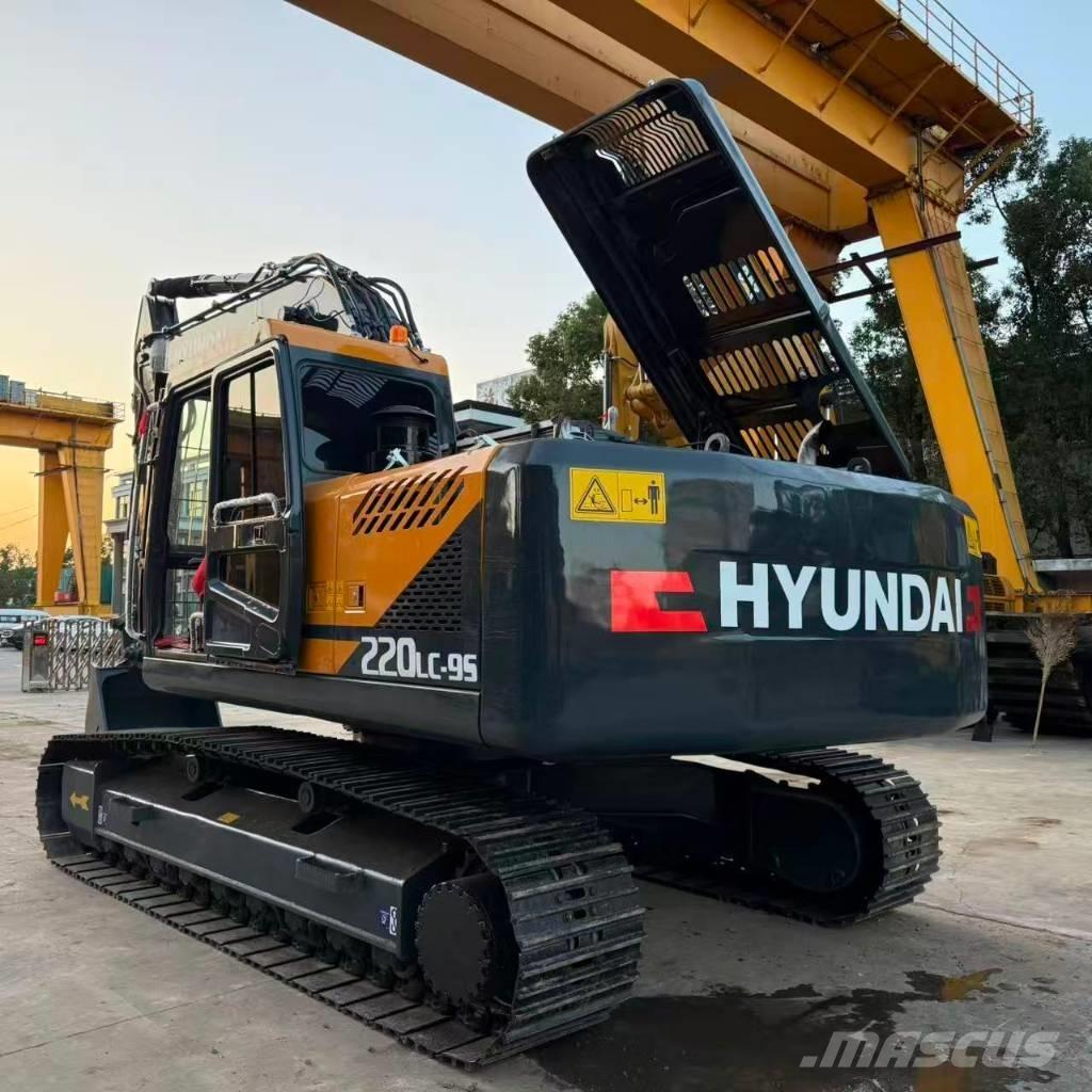 Hyundai R220LC-9S Escavadeiras de esteiras