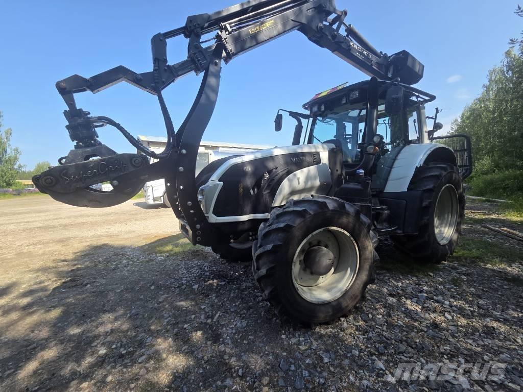 Valtra T 163 Tratores Agrícolas usados