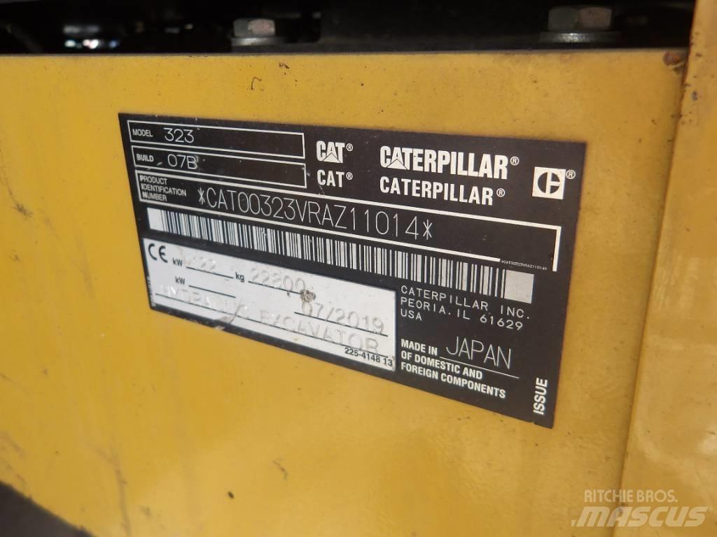CAT 323 Escavadeiras de esteiras