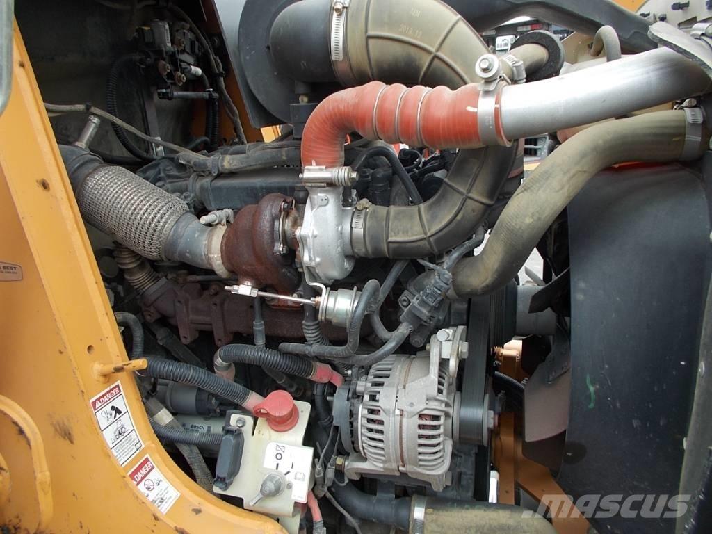 CASE 580 SN Retroescavadeiras
