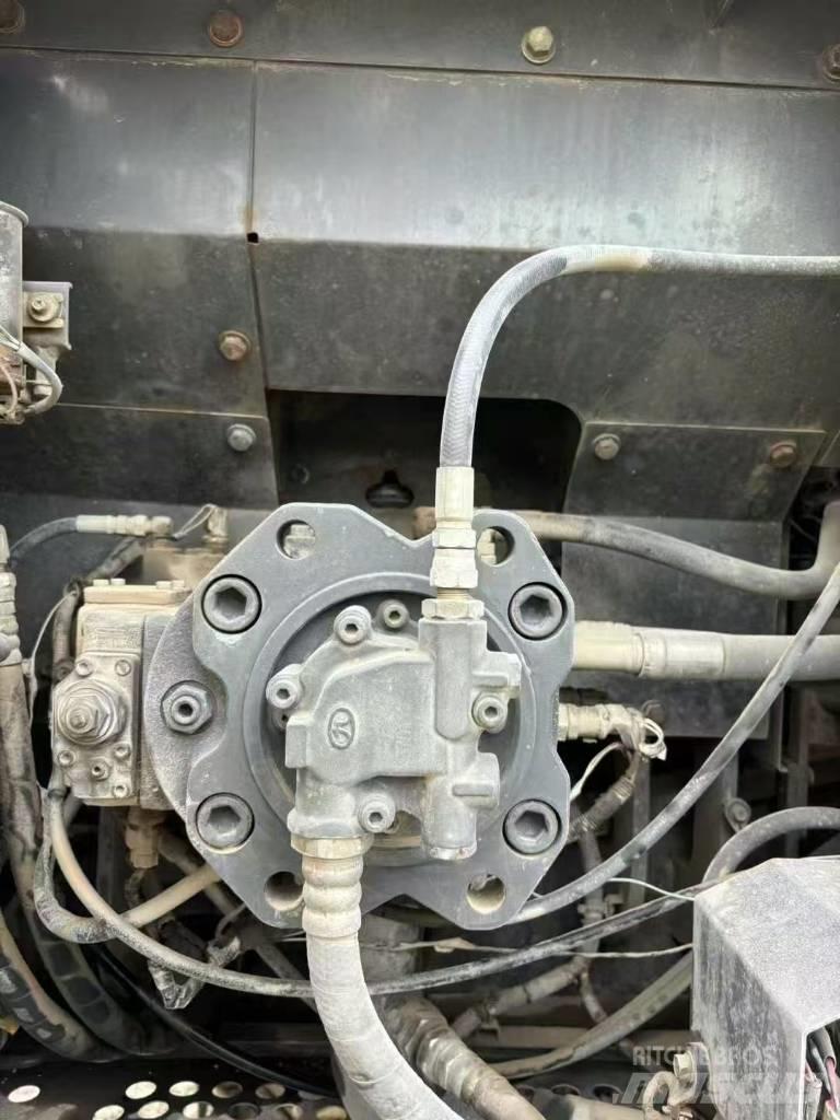 Sumitomo SH 210-5 Escavadeiras de esteiras