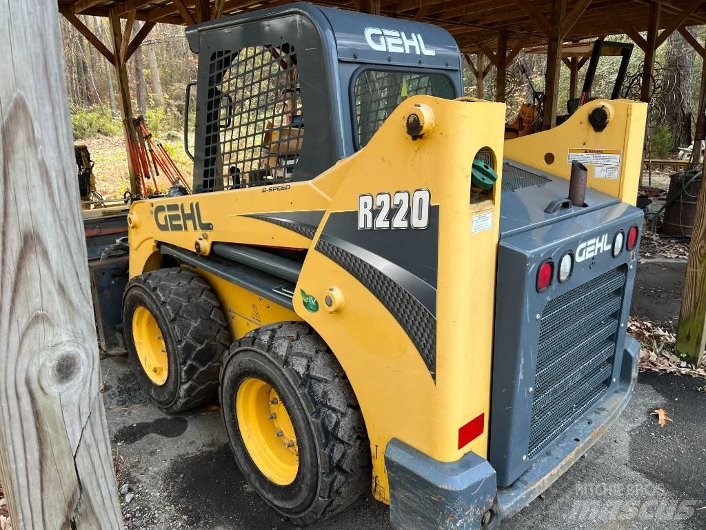Gehl R 220 Minicarregadeiras