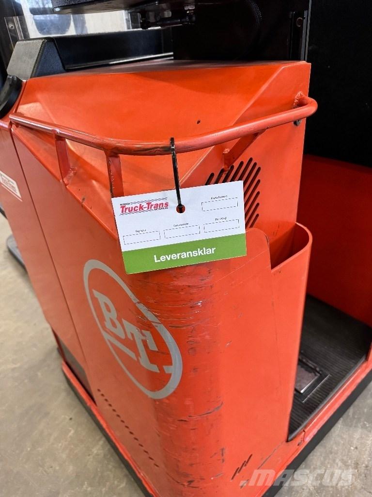 Toyota SSE160 Self propelled stackers